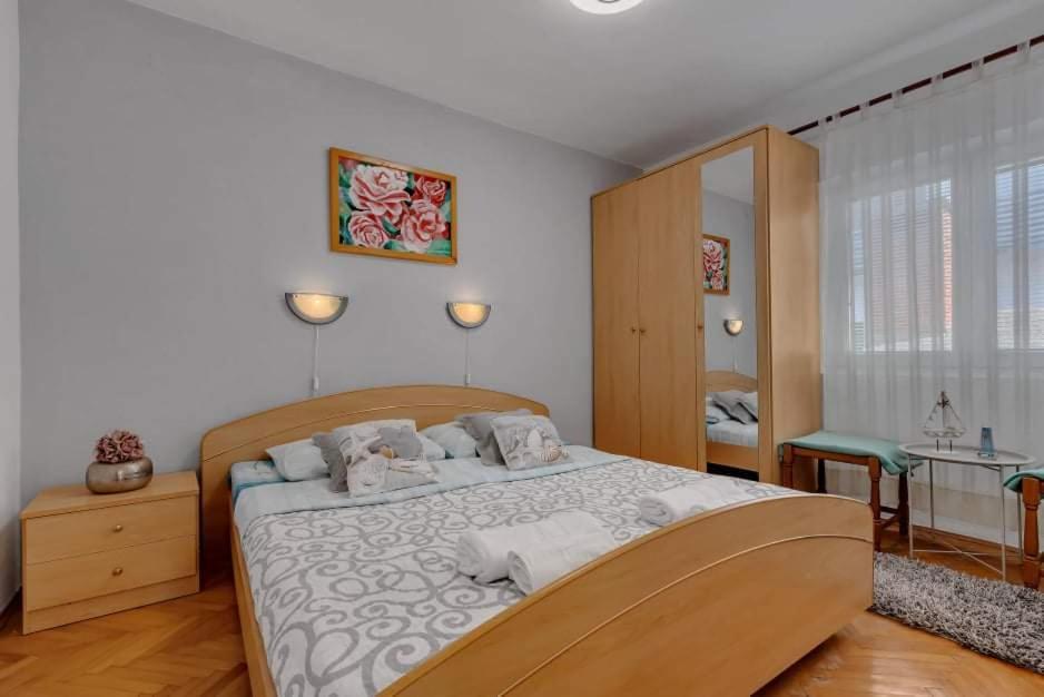 Apartments Rose Baska Voda Exterior photo